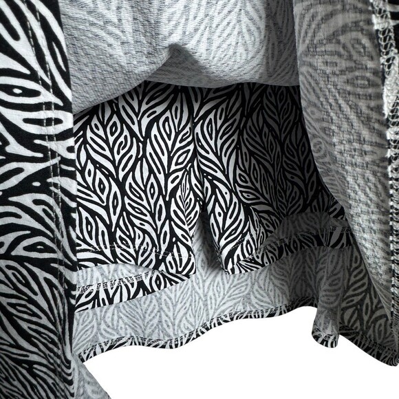 IBKUL Sally Tiered Golf Tennis Pickleball Skort Black White Print Size XL - Picture 6 of 10